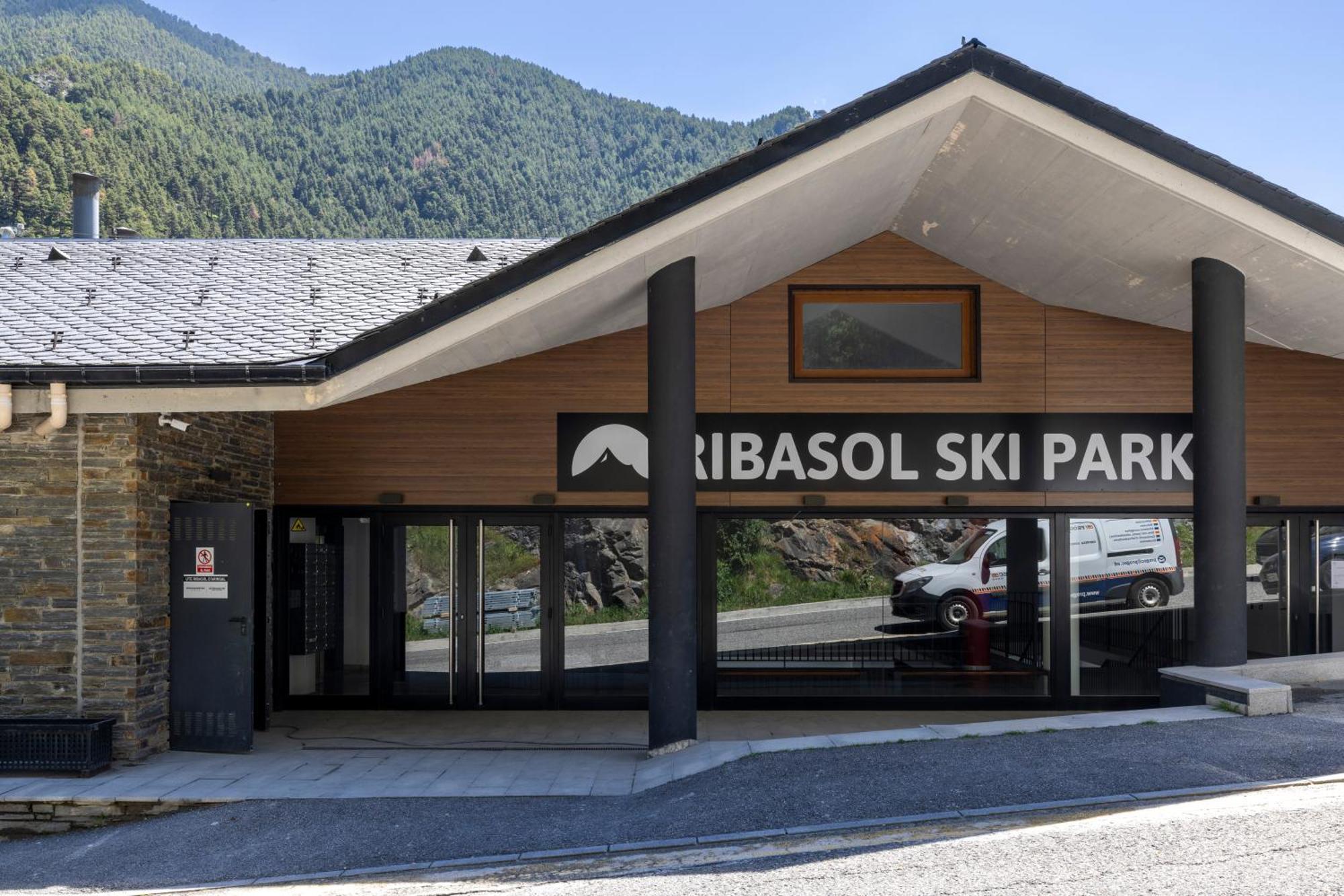 Iconic - A Pie De Pistas En 1 Minuto - Terraza Con Vistas Al Valle Arinsal - Parking Gratis L By Bonesvacances Dış mekan fotoğraf